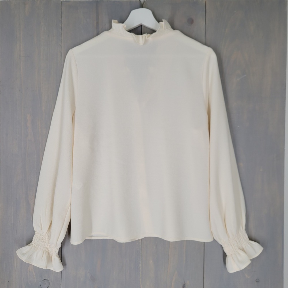 Marc New York Blouse Womens Small Cream Ruffle Neck Smocked Cuff Button Up Top - Picture 2 of 8